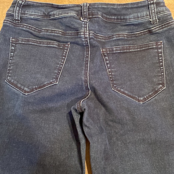 Womens Maurices jeans size medium regular inseam measures about 31” - Picture 4 of 6